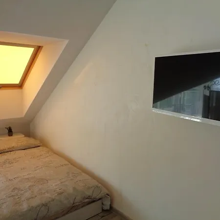 Apart 13 Apartment